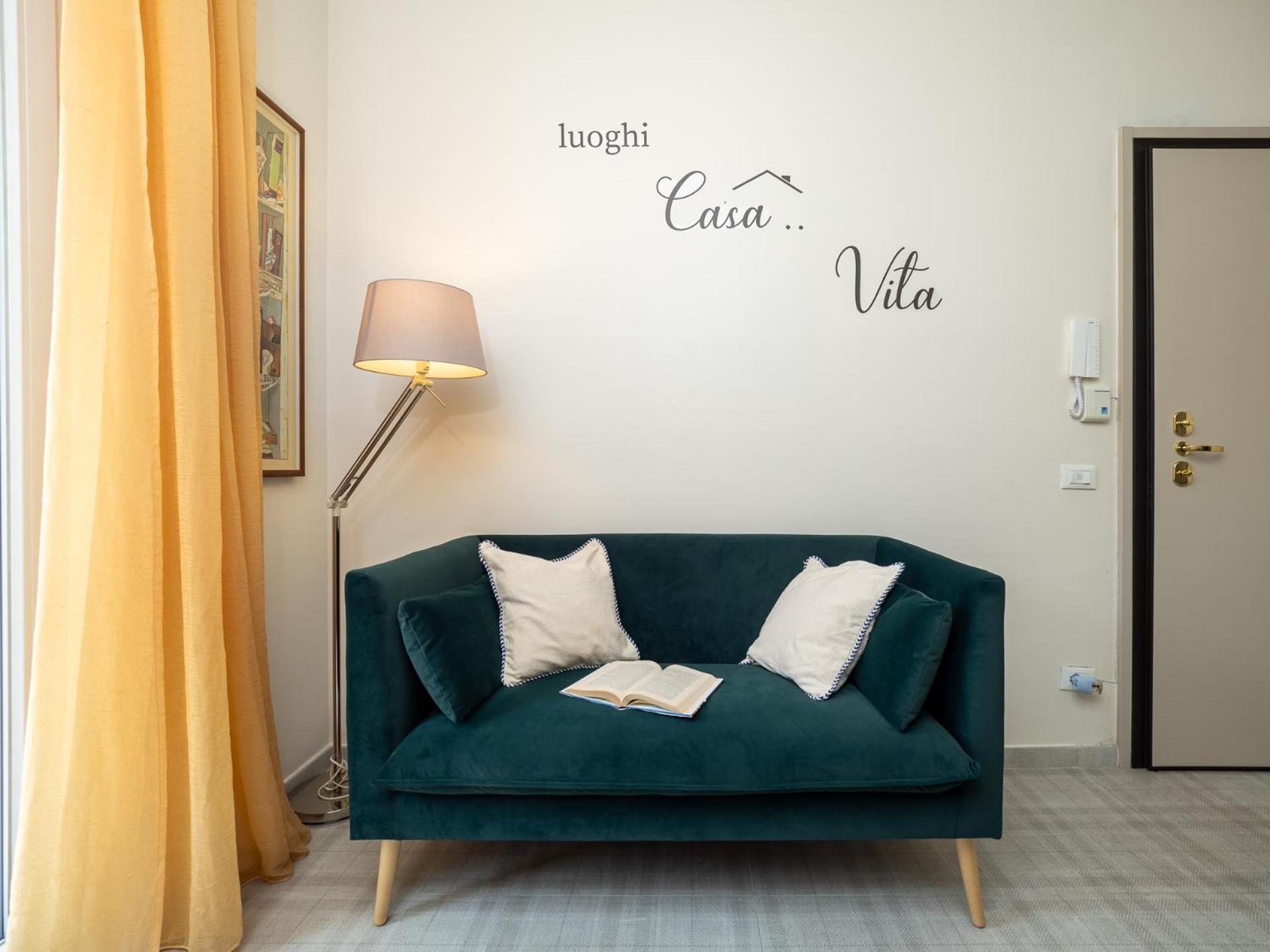 Stylish Flat With Balcony - 15 Min To Duomo Apartment Milan Luaran gambar