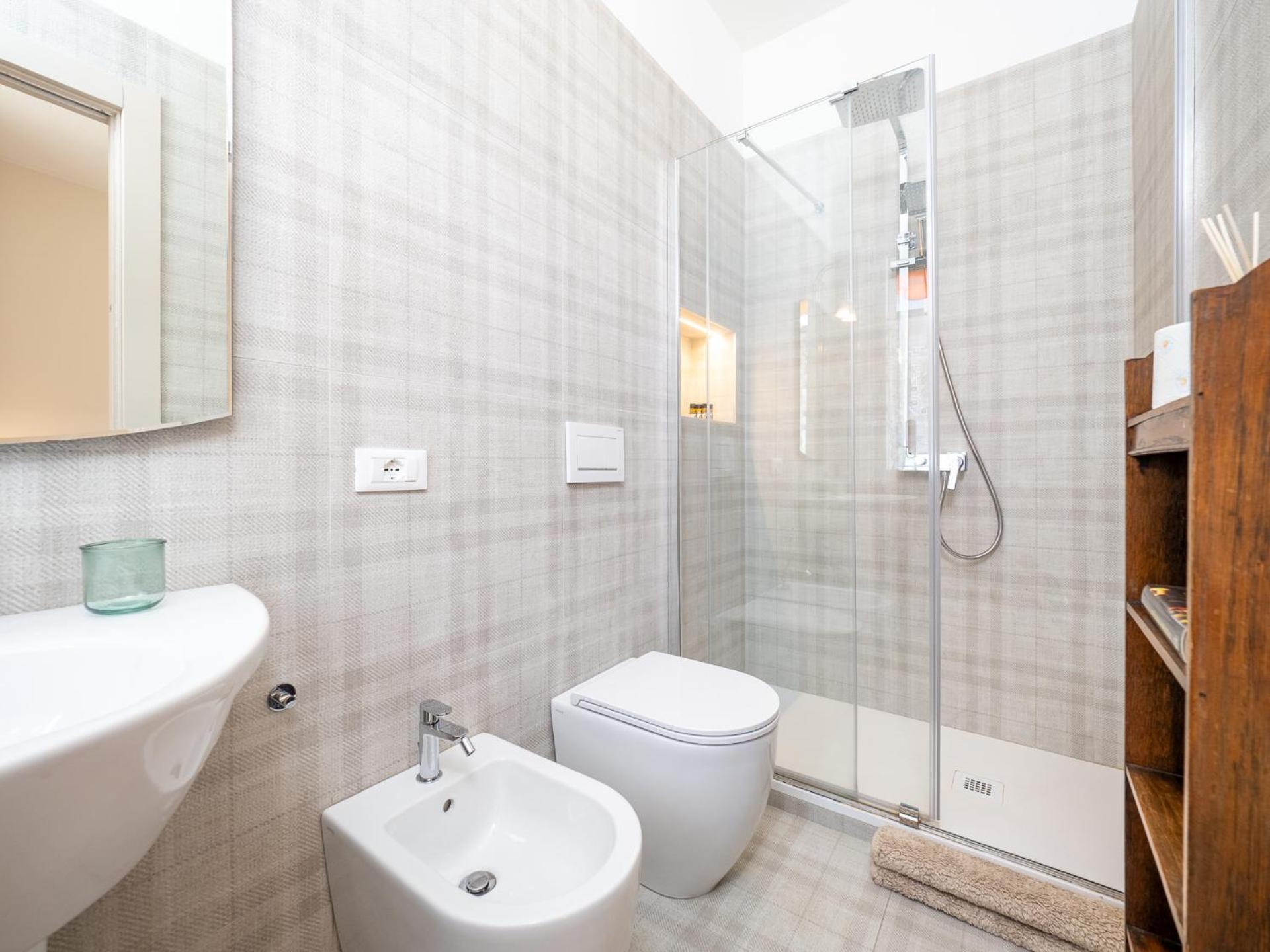 Stylish Flat With Balcony - 15 Min To Duomo Apartment Milan Luaran gambar