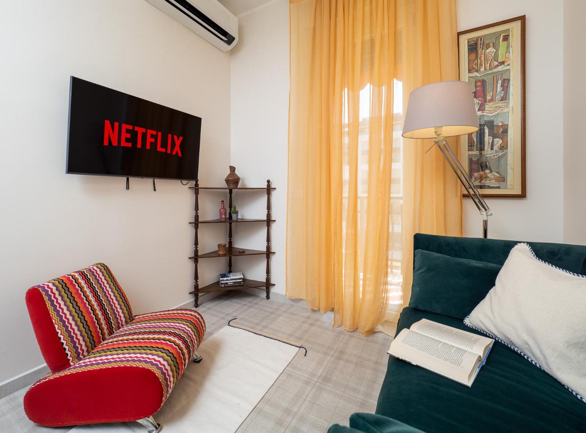 Stylish Flat With Balcony - 15 Min To Duomo Apartment Milan Luaran gambar